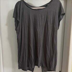 Tahari Slate Gray Short Sleeve Tee